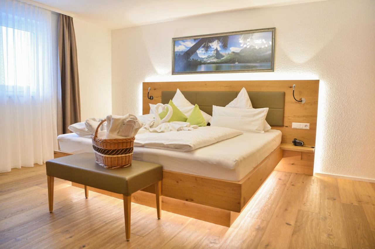 Burg Hotel Feldberg Esterno foto
