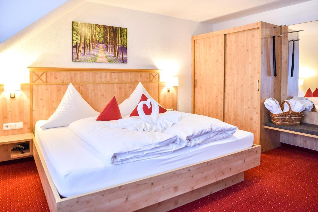 Burg Hotel Feldberg Esterno foto